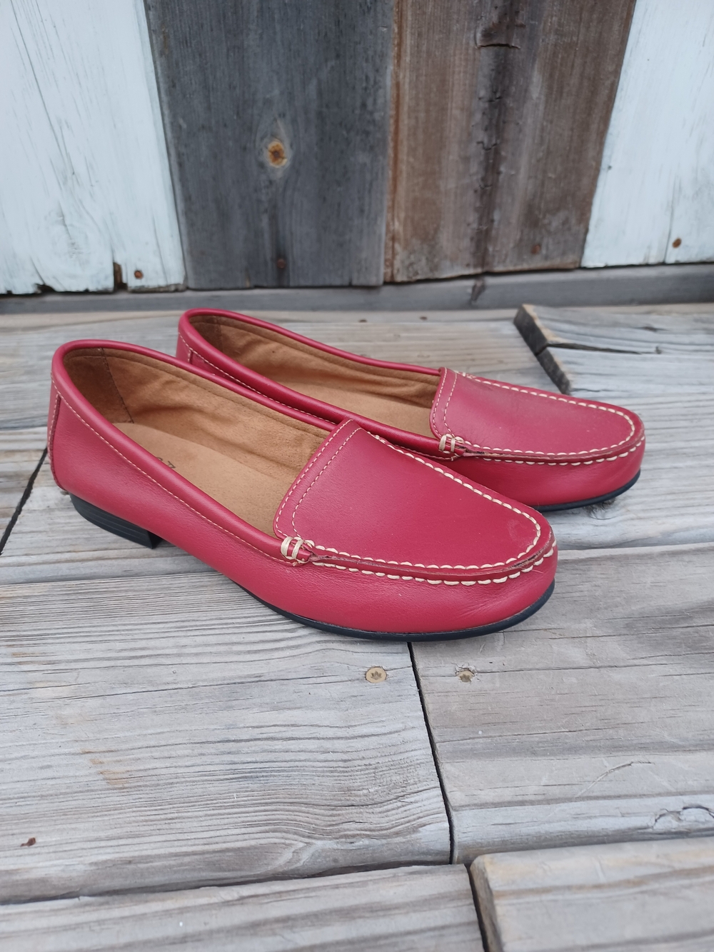 Naturalizer Women's Red Soft  Leather Slip-On Loafers 7.5
